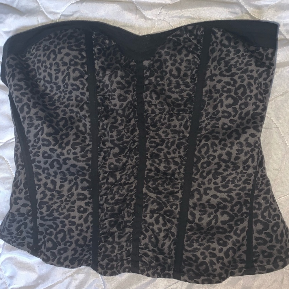 Black and gray leopard print corset top